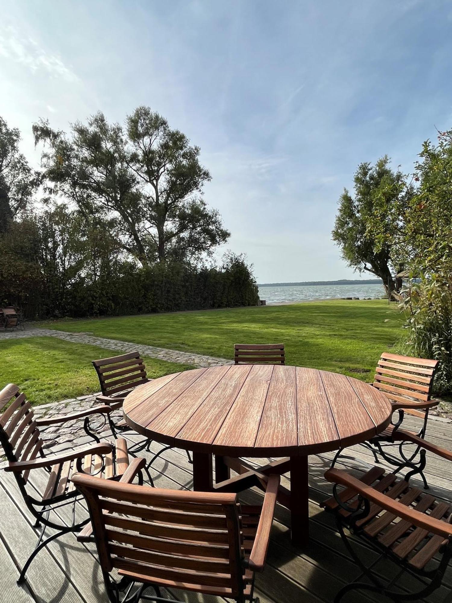 Peeneblick - Traumhaus In Exklusiver Direktlage Am Wasser Mit Eigenem Bootssteg Fuer 8 Personen Rankwitz Exterior photo